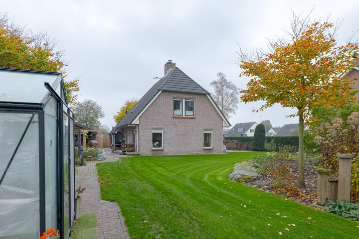 Photo 61 of Eems 29-A