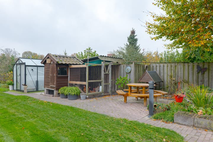 Photo 63 of Eems 29-A