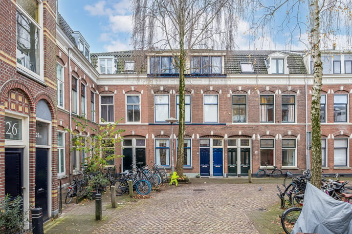 View photo 37 of Singeldwarsstraat 34