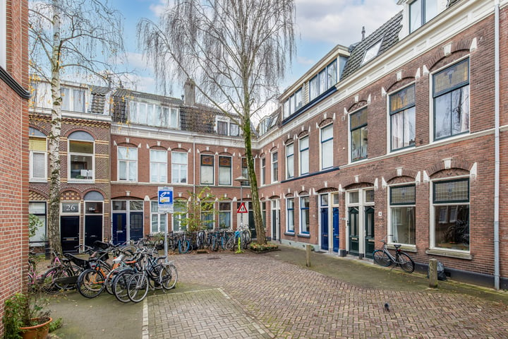 View photo 38 of Singeldwarsstraat 34