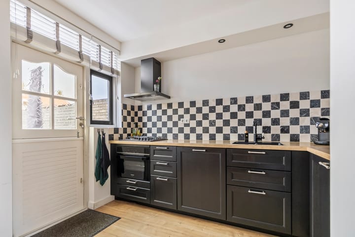 Photo 3 of Juliana van Stolbergstraat 99