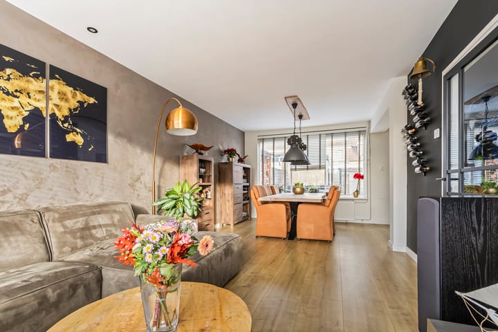 Photo 9 of Juliana van Stolbergstraat 99