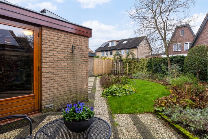 Photo 12 of Maria Stuartstraat 36