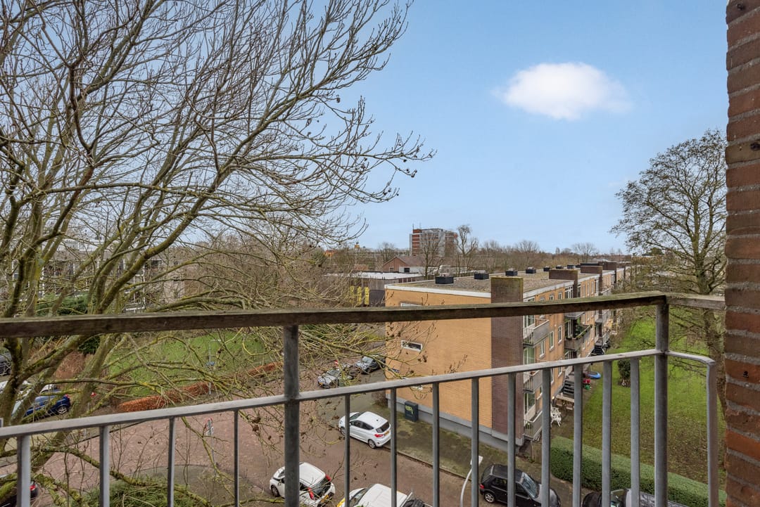 Photo 8 of Delftlaan 315-IV