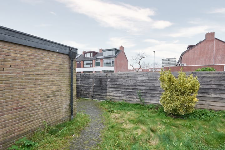 Foto 41 van Suze Groenewegstraat 39