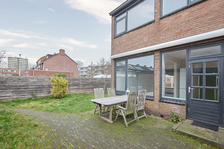 Foto 38 van Suze Groenewegstraat 39