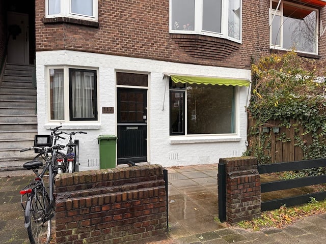 View photo 1 of van Naeltwijckstraat 117