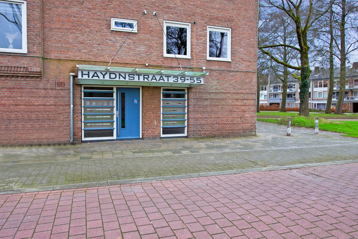 Bekijk foto 23 van Haydnstraat 55-B