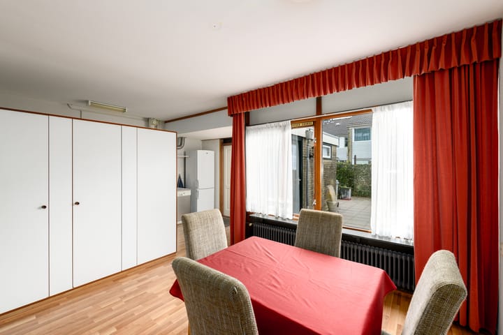 Foto 13 van Hunze 150