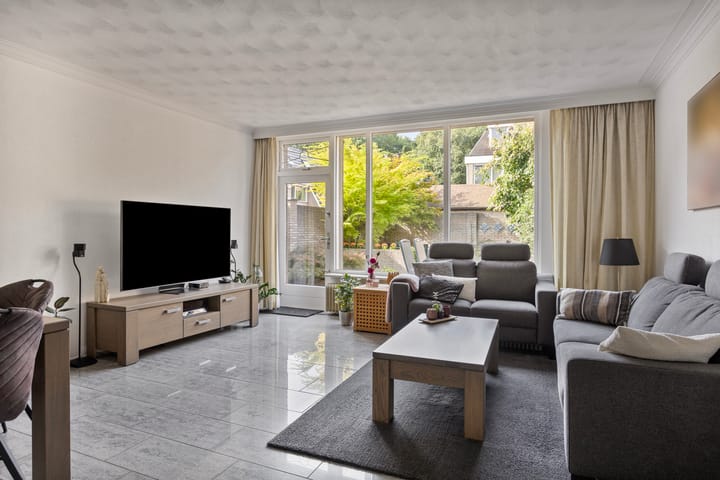 Foto 8 van Staringstraat 356