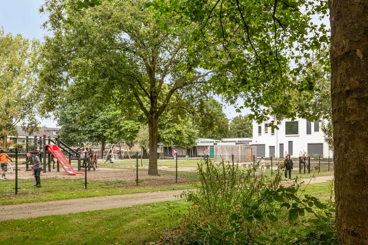 Foto 34 van Staringstraat 356