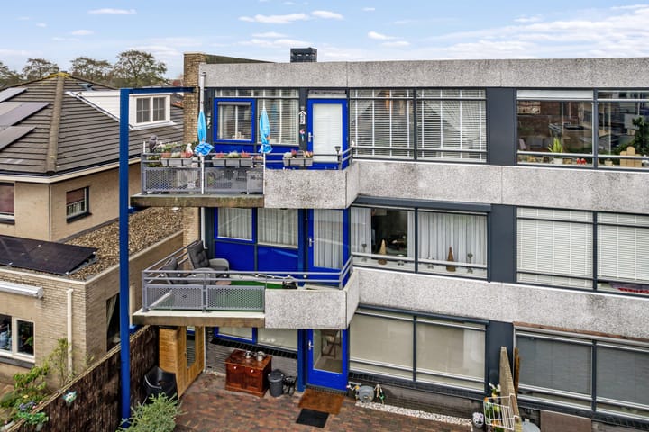 Photo 11 of Van Aremberglaan 18