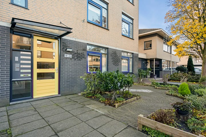 Photo 23 of Van Aremberglaan 18