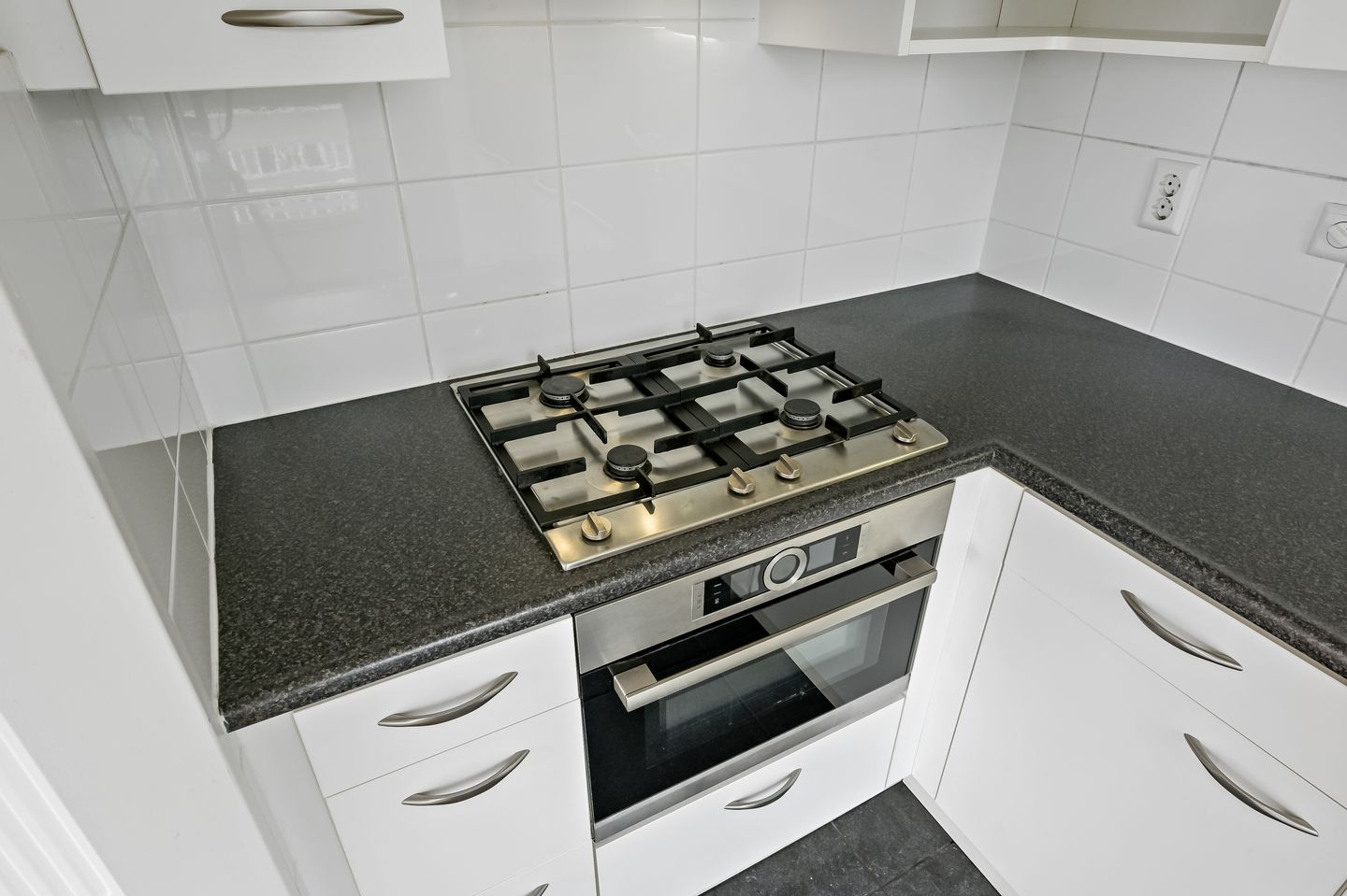 Foto 14 van Loosduinseweg 295