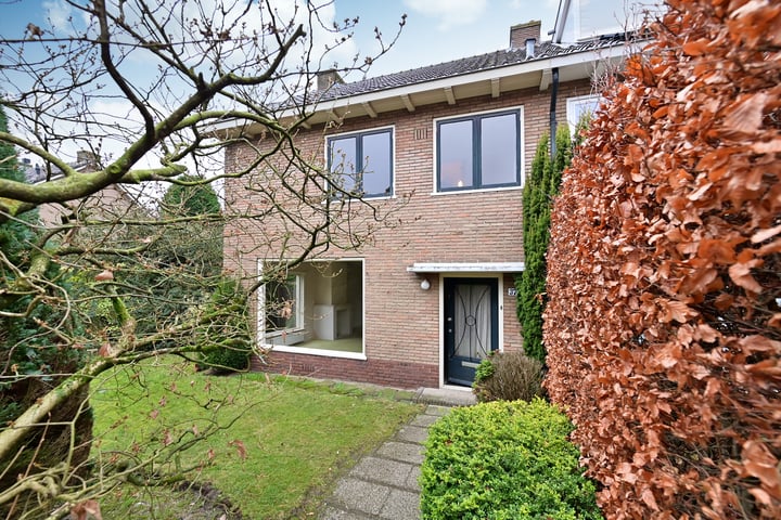 View photo 1 of Lijsterlaan 371