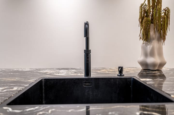 Foto 16 van Azorenweg 77