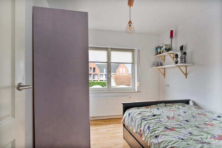 Foto 24 van Wethouder Bruensstraat 17