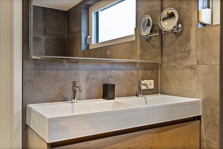 Foto 27 van Wethouder Bruensstraat 17