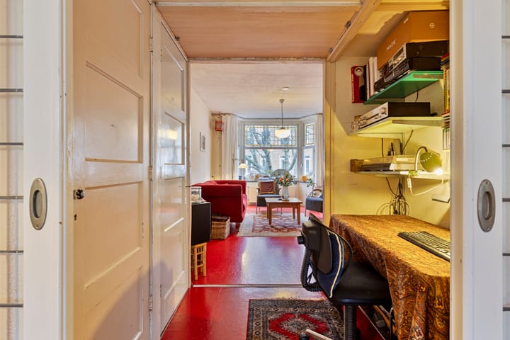 Photo 11 of Van Walbeeckstraat 2-1