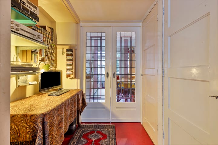 Photo 14 of Van Walbeeckstraat 2-1