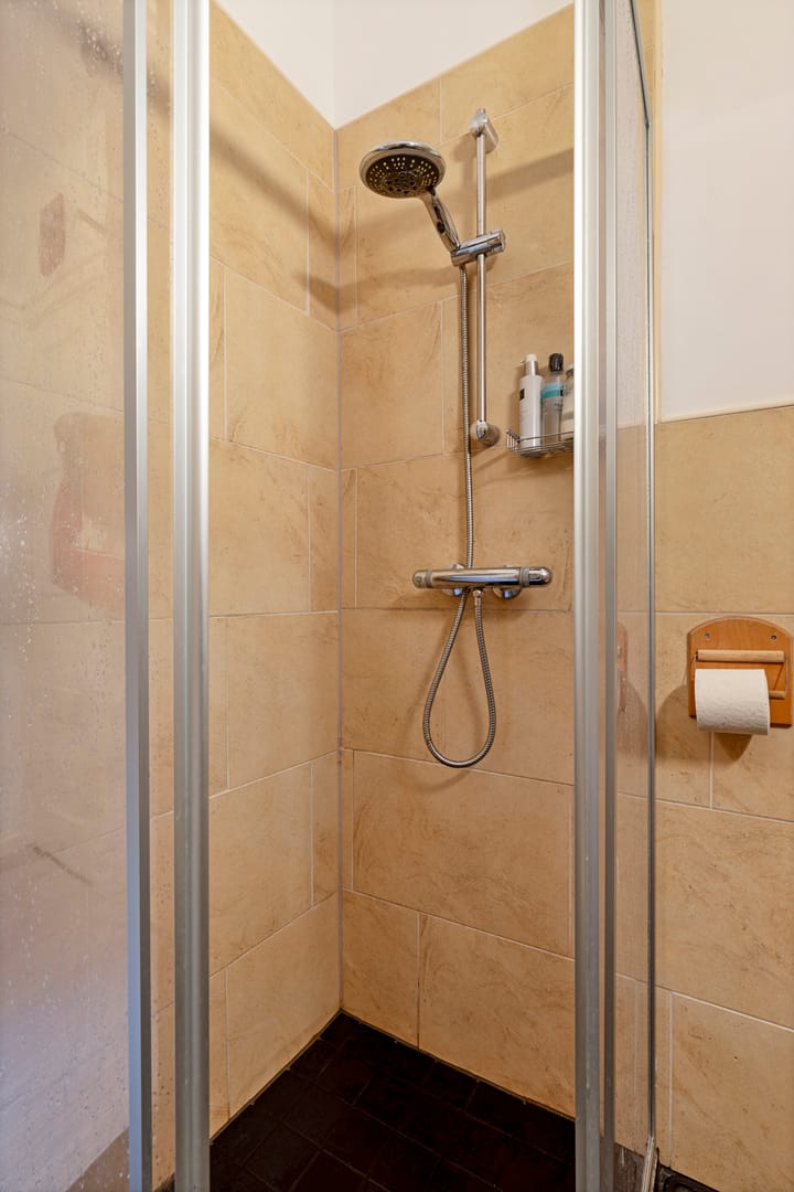 Photo 18 of Van Walbeeckstraat 2-1