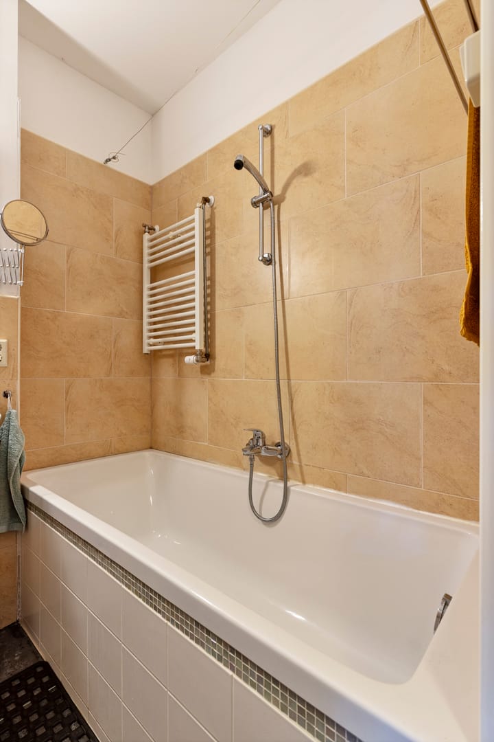 Photo 19 of Van Walbeeckstraat 2-1