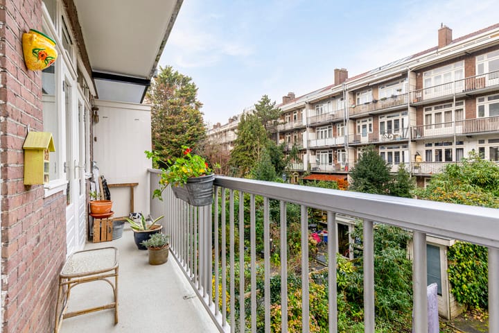 Photo 21 of Van Walbeeckstraat 2-1