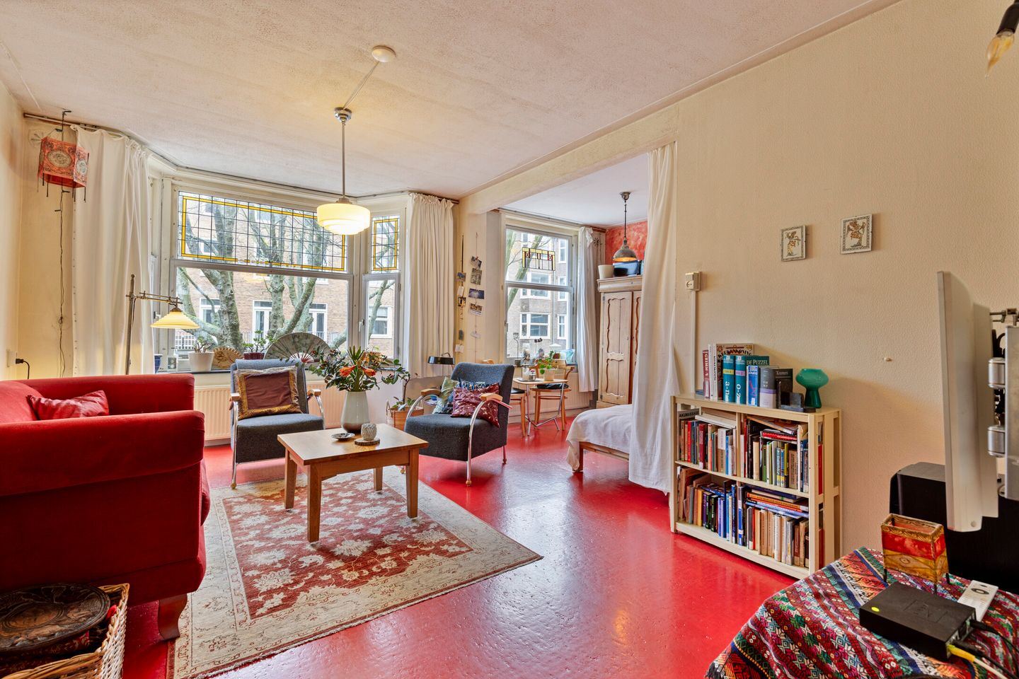 Photo 1 of Van Walbeeckstraat 2-1