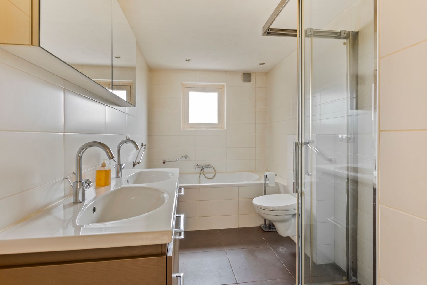 Foto 25 van van Leeuwenhoeklaan 12