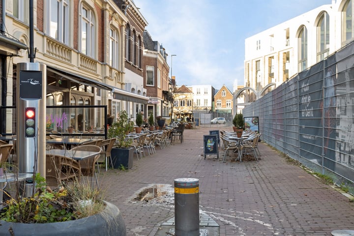 View photo 35 of Carmelietenstraat 37