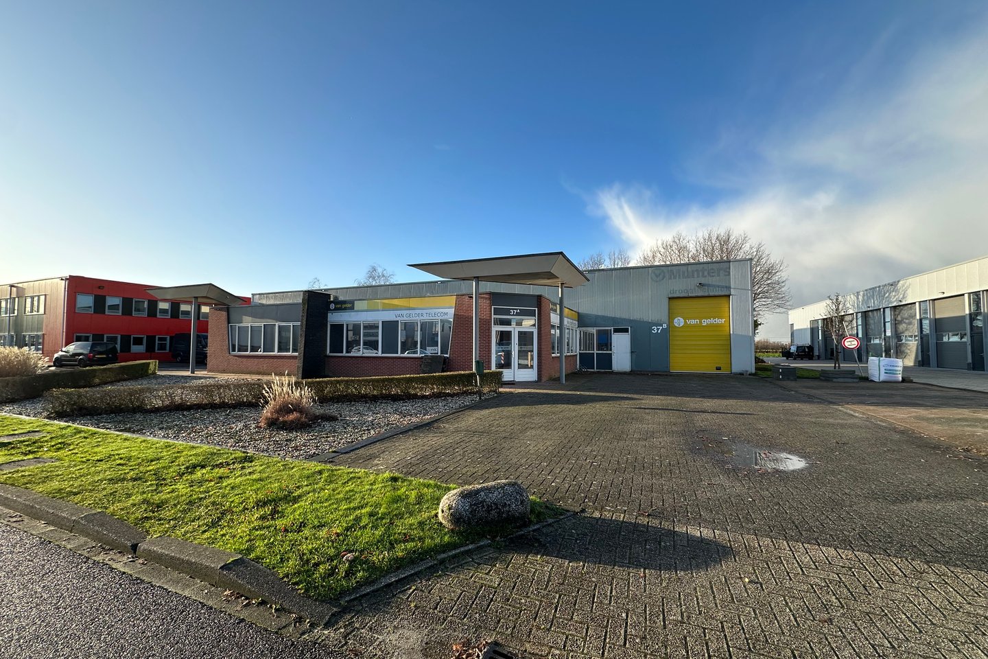 Bekijk foto 3 van Businesspark Friesland-West 37-A