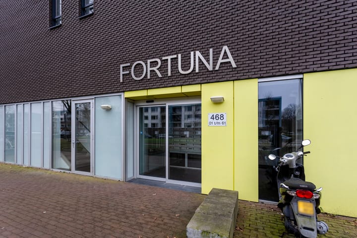 Foto 6 van Siersteenlaan 468-46