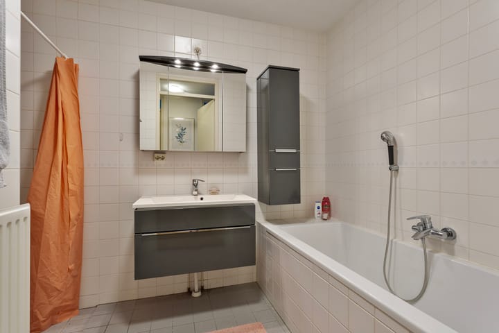 Foto 15 van Siersteenlaan 468-46