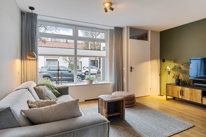 Foto 7 van Granpré Molièreweg 15