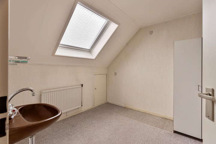 Foto 19 van Looiersplein 13