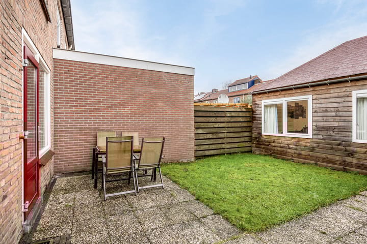 Foto 32 van Merelstraat 25