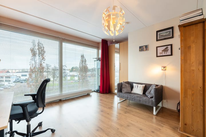 Foto 33 van Van Ostadestraat 8