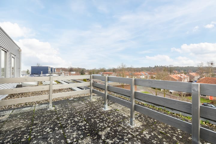 Foto 36 van Van Ostadestraat 8