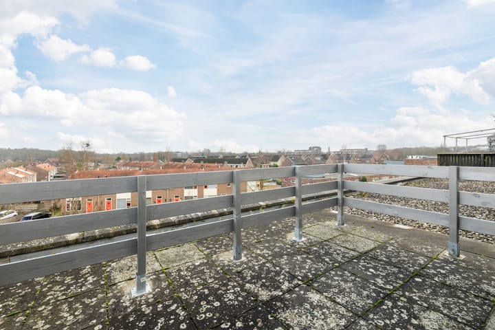 Foto 35 van Van Ostadestraat 8