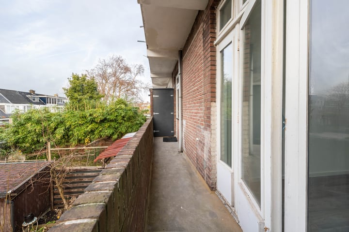 View photo 14 of Beatrijsstraat 77