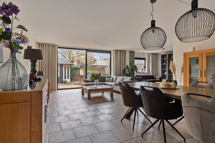 Foto 12 van Lindehof 71