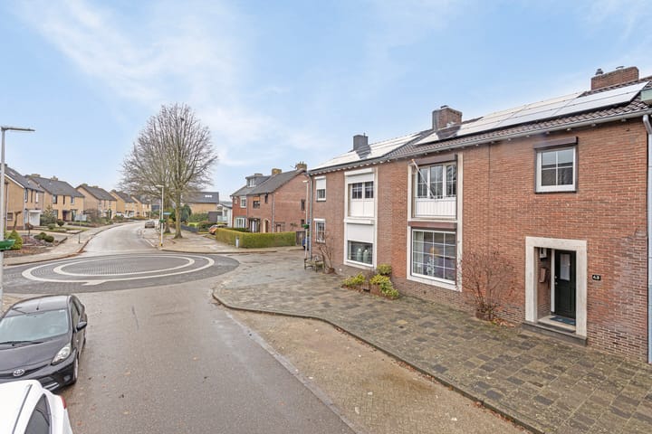 Foto 3 van Leon Biessenstraat 43