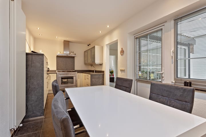 Foto 13 van Leon Biessenstraat 43