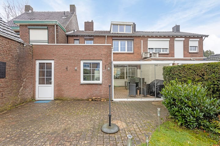 Foto 30 van Leon Biessenstraat 43