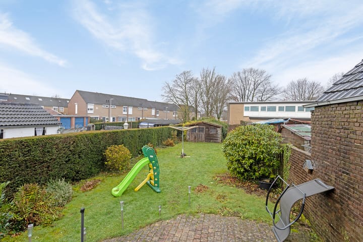 Foto 35 van Leon Biessenstraat 43