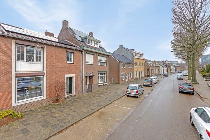 Foto 41 van Leon Biessenstraat 43