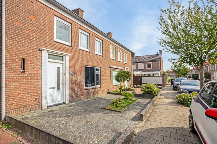 View photo 3 of Prinses Beatrixstraat 20