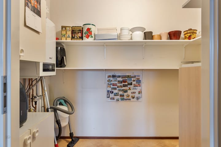 Foto 15 van Hugo de Grootstraat 64