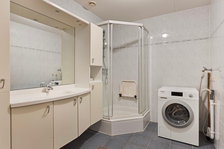 Foto 19 van Hugo de Grootstraat 64