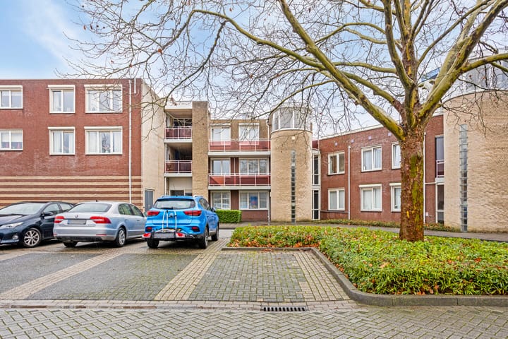 Foto 27 van Hugo de Grootstraat 64